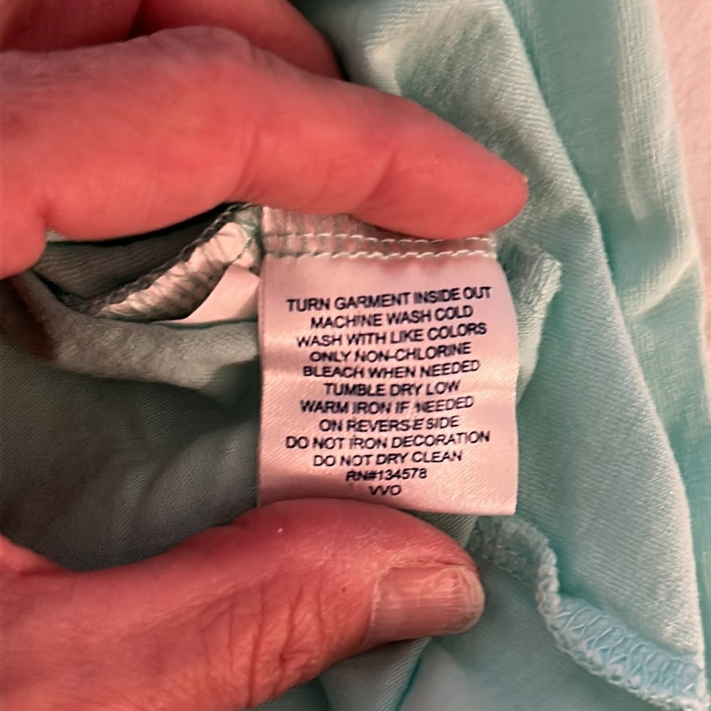 Vineyard Vines t-shirt - Picture 4 of 5